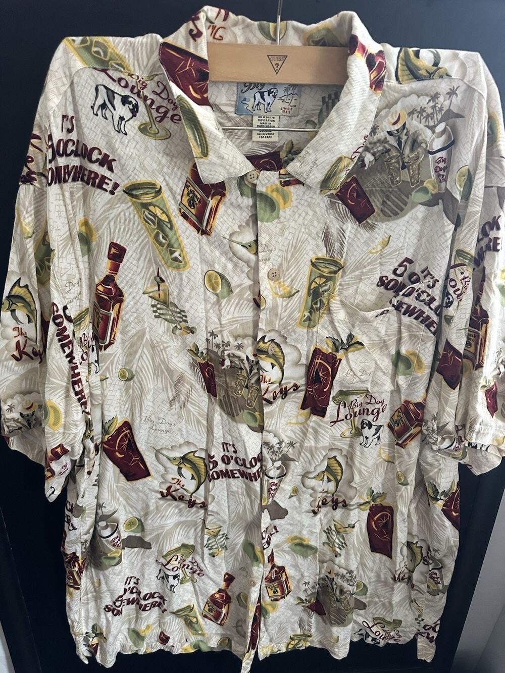 Big Dogs Men’s Large Hawaiian Shirt Rayon 5 O’Clock Somewhere Novelty Button Up